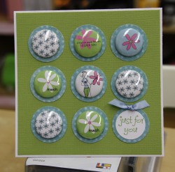 is this ADORABLE?? love the flatbacks here (or magnets) do you lovey????