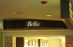 I mean how could I resist.. the name AND A MAKEUP STORE? I have died and gone to heaven!