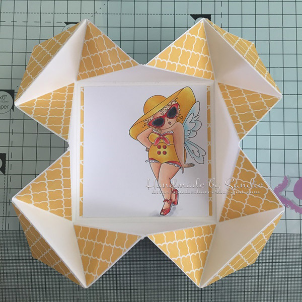 Stamping Bella DT Thursday: Create a Napkin Fold Card with Sandiebella!