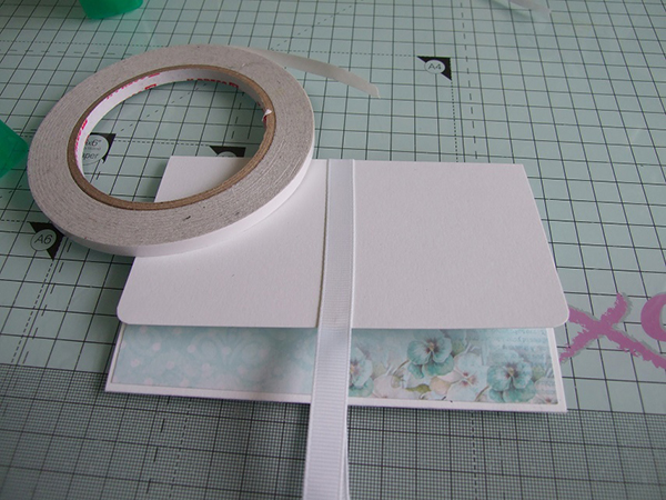 Stamping Bella: Wallet Card Step by Step Tutorial by Sandiebella!