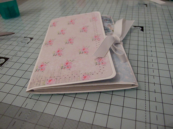 Stamping Bella: Wallet Card Step by Step Tutorial by Sandiebella!