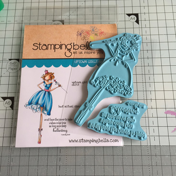 Stamping Bella DT Thursday: Make a Triangle Card with Sandiebella