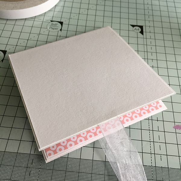 Stamping Bella DT Thursday: Create a Pop Up Gift Card Holder with Sandiebella