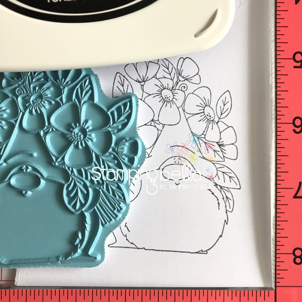 Stamping Bella: Thursday with Sandiebella - Create an On the Edge Card feat. Flowery Gnome