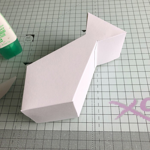 Stamping Bella: Thursday with Sandiebella - Create a Tie Shaped Gift Box featuring Father's Day Chick